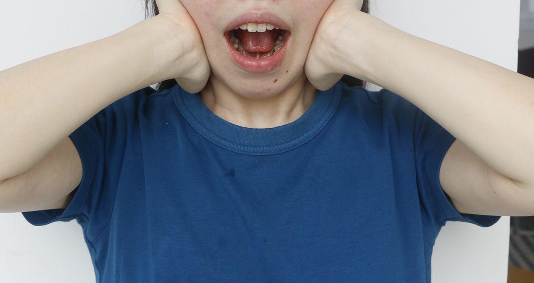 左脸和右脸不一样好看,左脸总比右脸好看