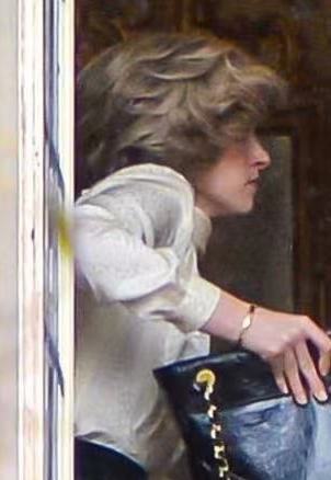 暮光女扮演戴安娜王妃,暮光女神搭配