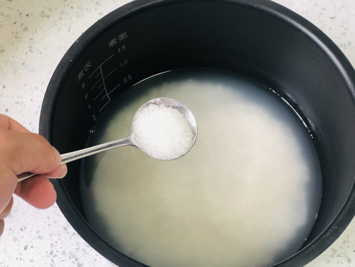 大米蒸米饭要注意什么,蒸大米的时候用不用水淘一下