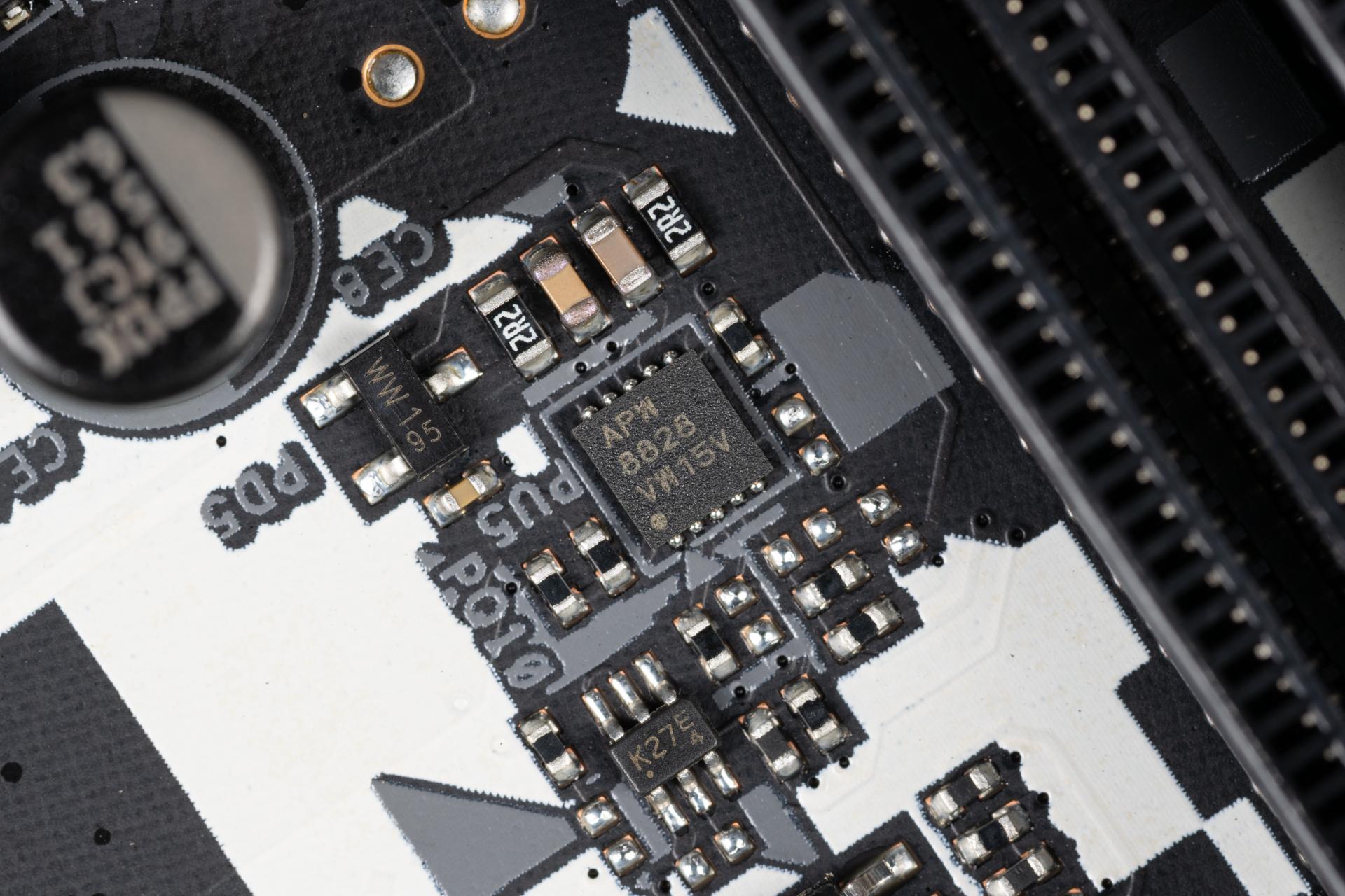 一块能扛10900K的B460主板！华擎B460MSteelLegend深度评测