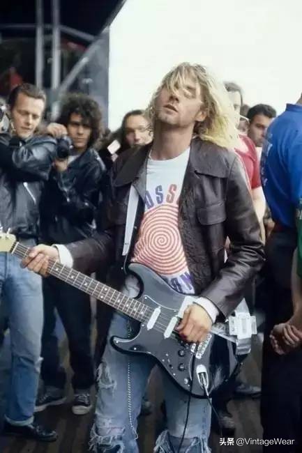 致敬环卫大叔的视频,致敬重金属摇滚