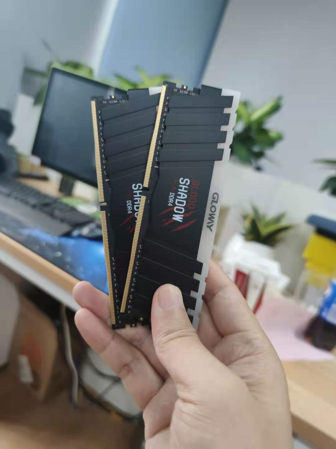 便宜灯条内存推荐,游戏内存条推荐rgb