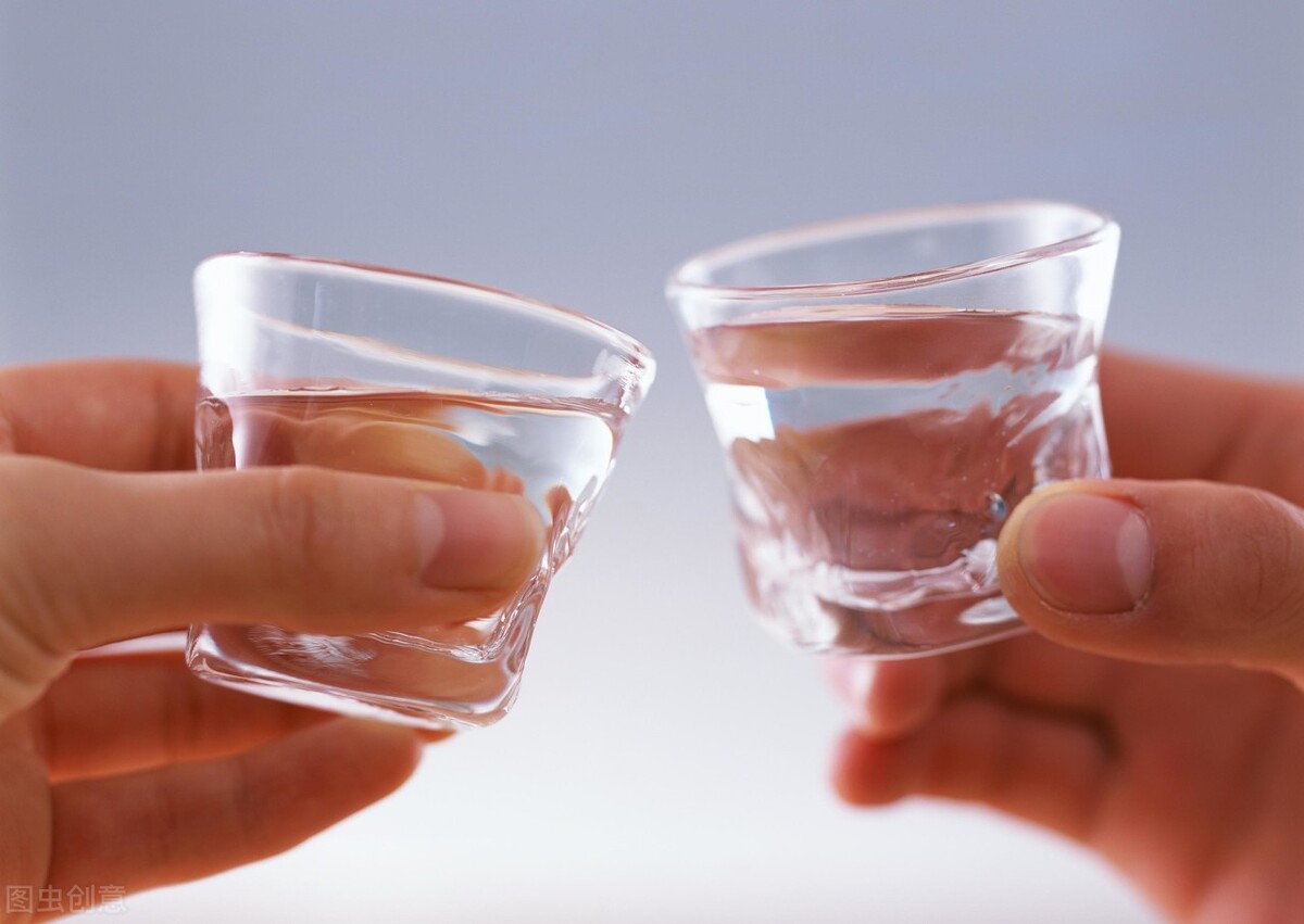 边喝酒边喝茶解酒真的有用吗,喝完酒后多久可以喝茶水解酒