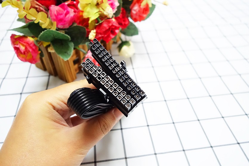 tt挑战者h6机箱接口,tt挑战者h6机箱怎么装