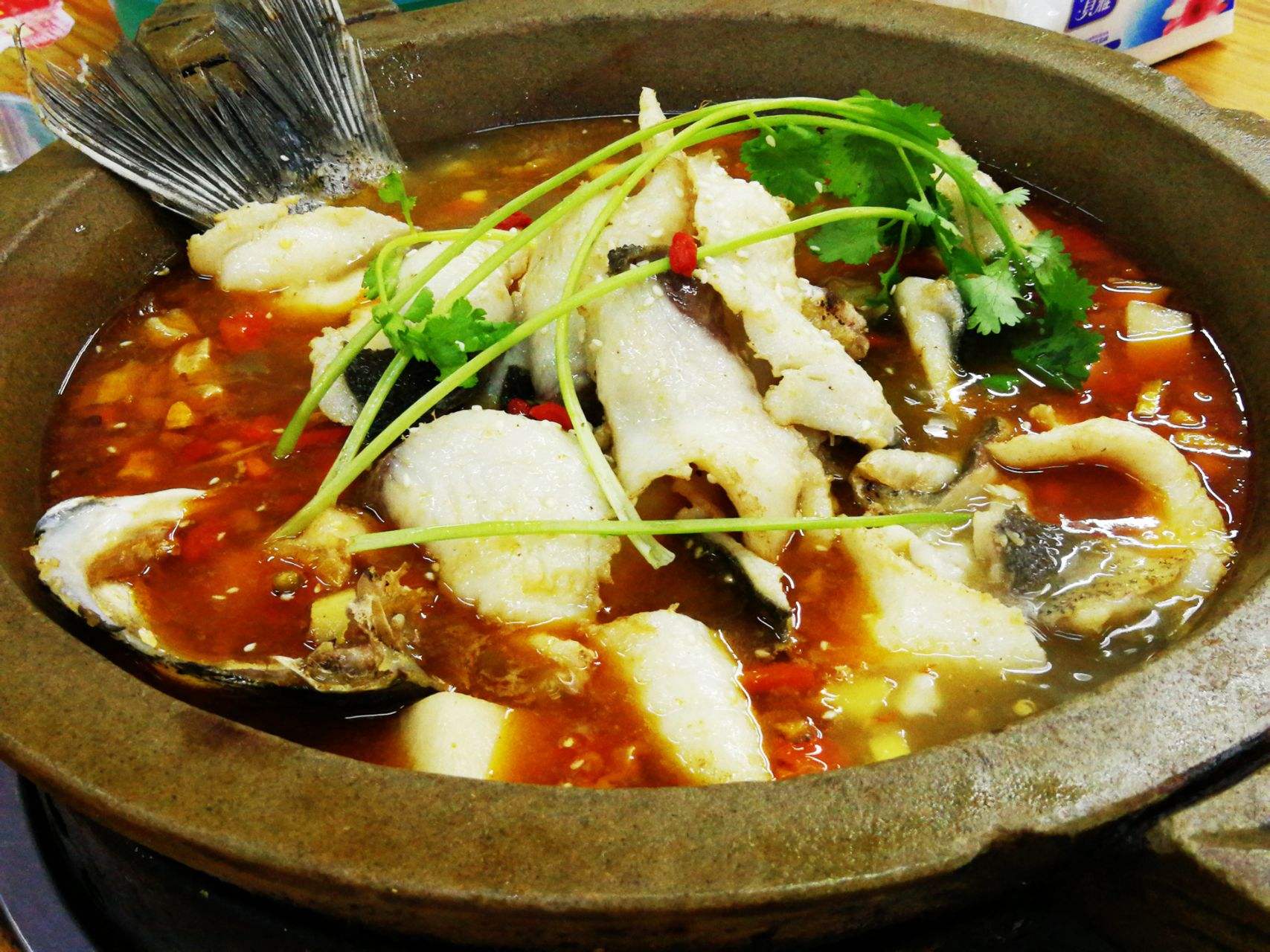 石锅鱼的制作方法和配料,石锅鱼正宗制作教程