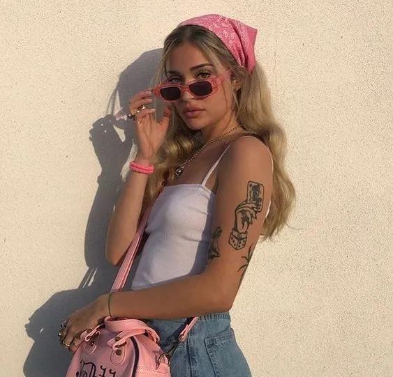 刚睡醒的头发怎么弄,刚睡醒头发怎么处理