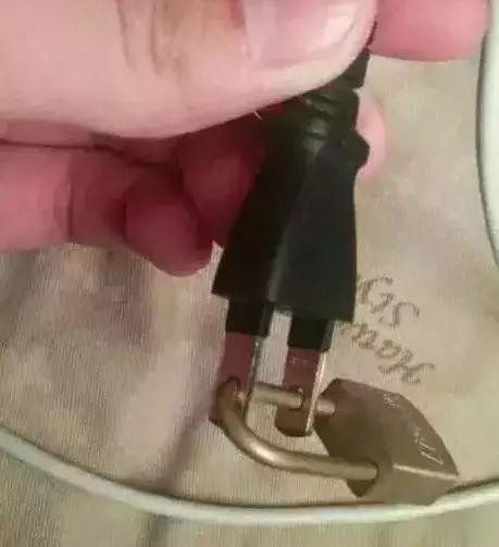 电视童锁3秒解锁技巧创维,电视童锁怎样解锁