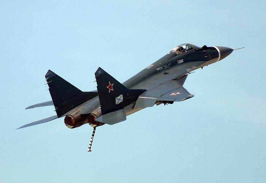 俄军采购米格29k舰载机,俄军自用米格29k舰载机