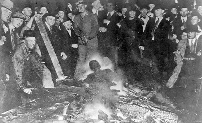 球场上抗议种族歧视活动,球场上种族歧视怎么界定