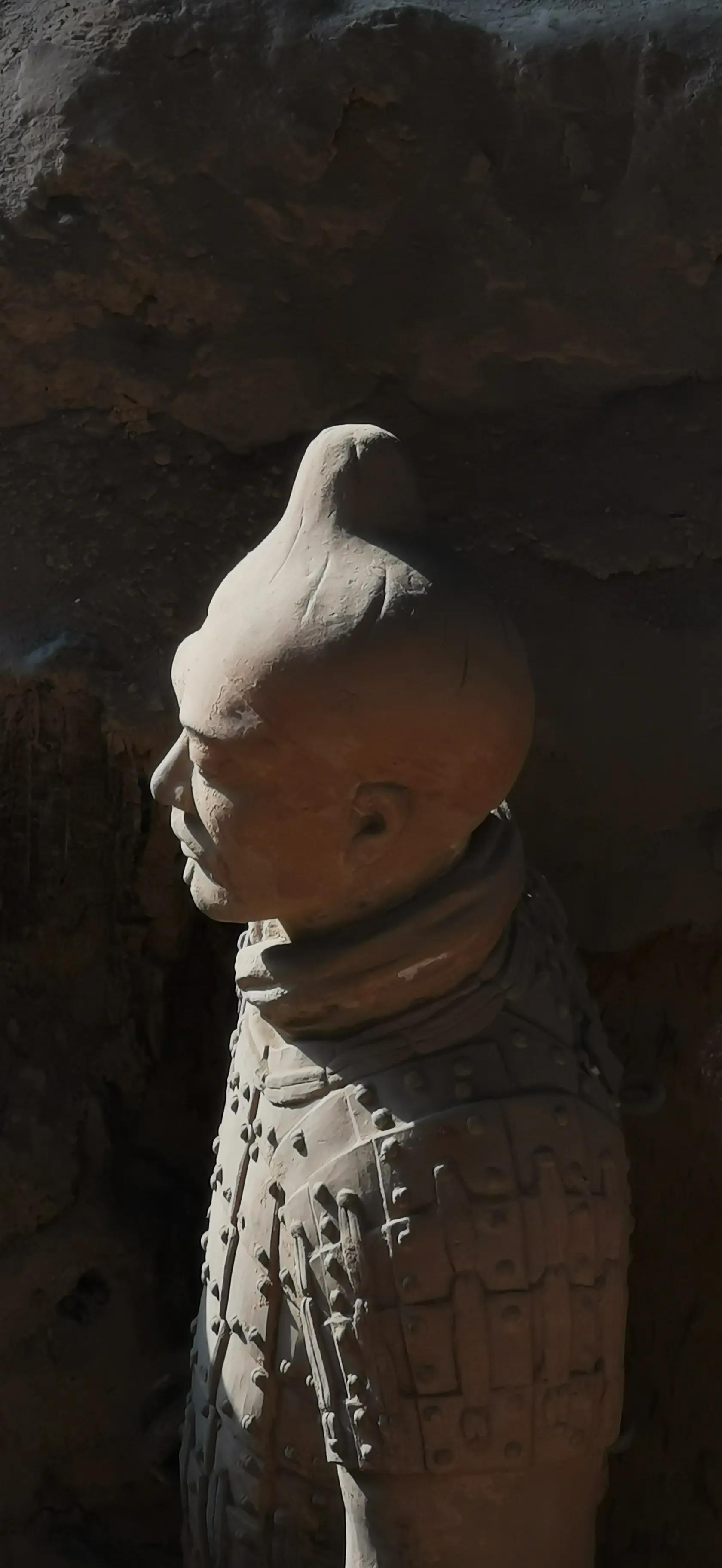 秦始皇陵兵马俑现场有讲解吗,秦始皇陵兵马俑的所在地