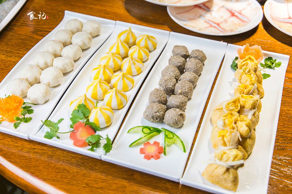 1块钱撸四盘！薄如蝉翼的蝴蝶鱼片，让你一口鲜掉眉毛！