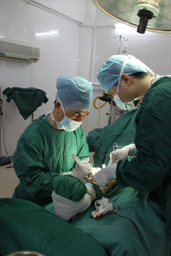 劳动者风采张载宏视频,高州中医骨科医院张会忠