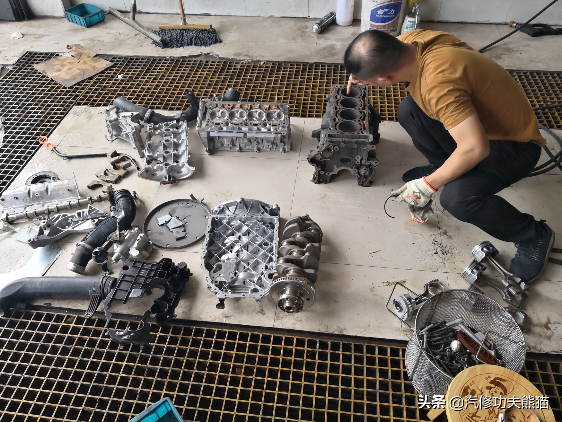 大众途观发动机烧机油维修多少钱,2010款大众途观严重烧机油