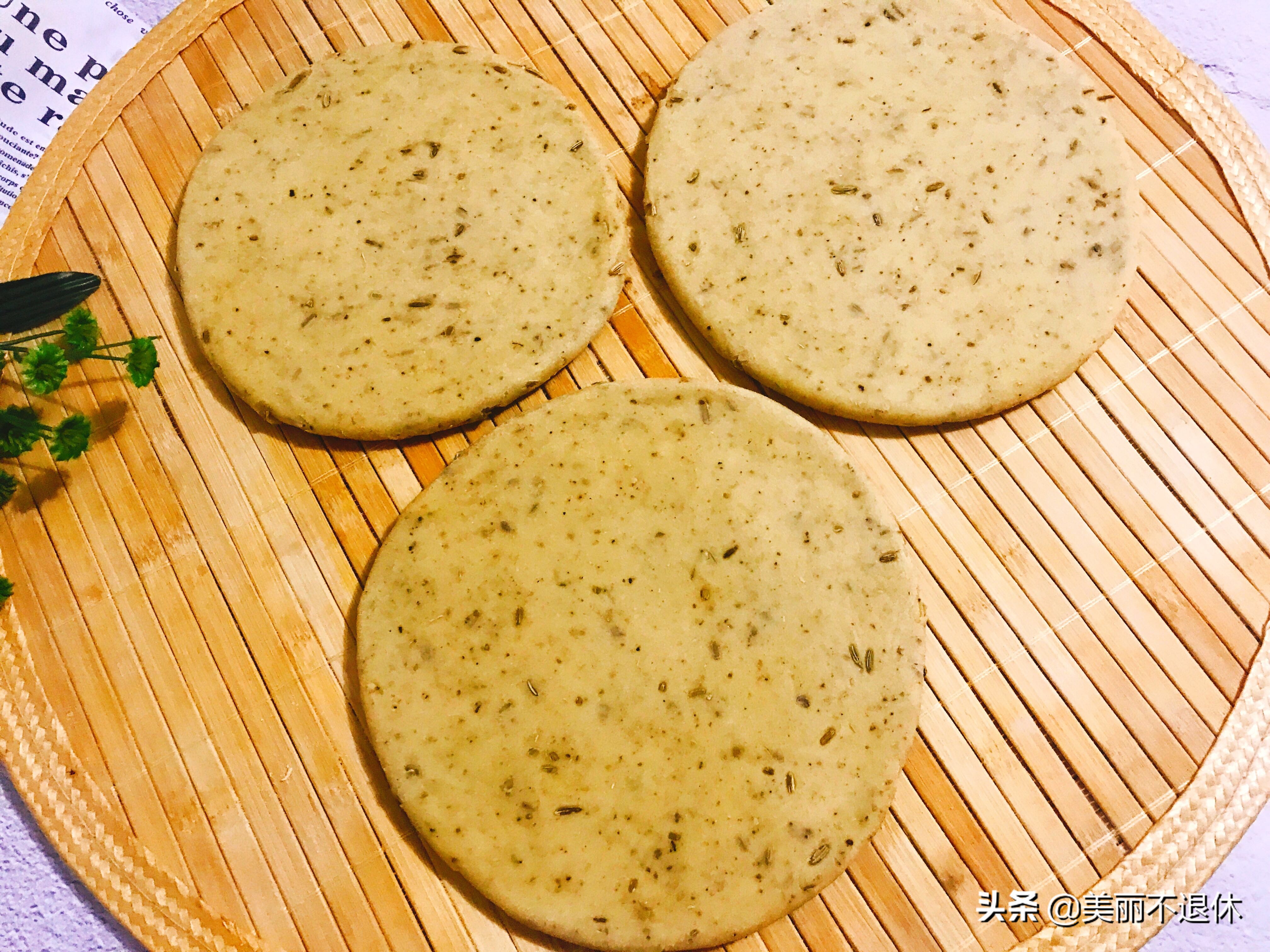 吃豆豆一口一个嘎嘣脆,二月二吃的豆豆叫什么名字