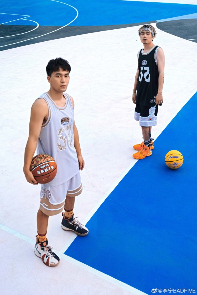 李宁反伍活动武汉,李宁2018的韦德之道