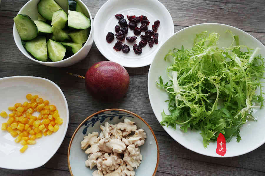 青皮核桃什么季节好吃,又是一年吃山核桃的季节