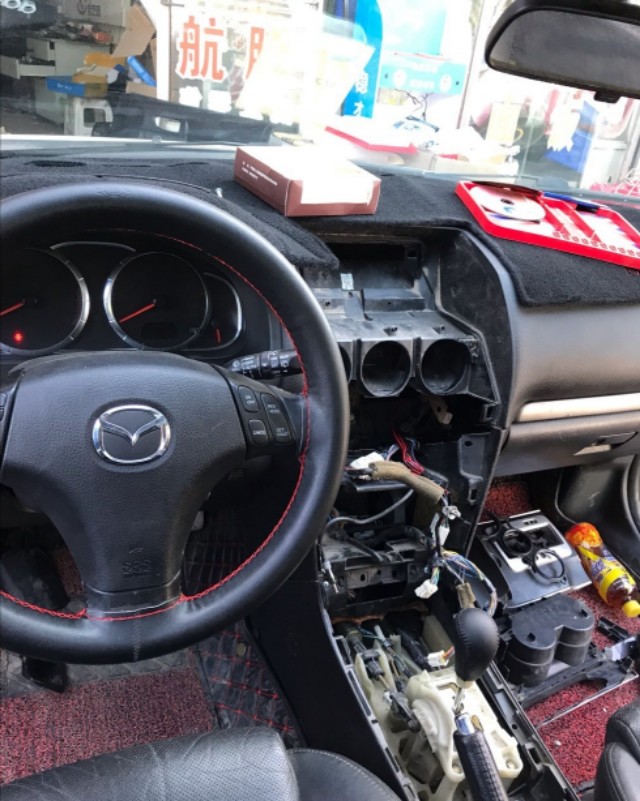 老款马自达6加装导航,老马自达六拆中控