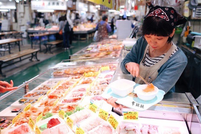 港口风情街美食,北海道美景旅游美食攻略