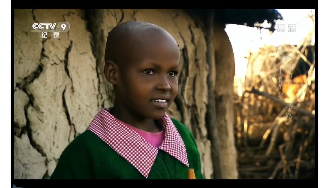非洲小孩艰难的上学路：每天都在赌命，要是没回家就是被狮子吃了
