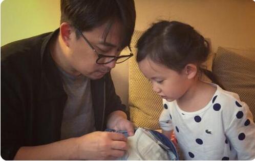 女儿尿床后的应对方法,七岁女儿偶尔尿床怎么教育