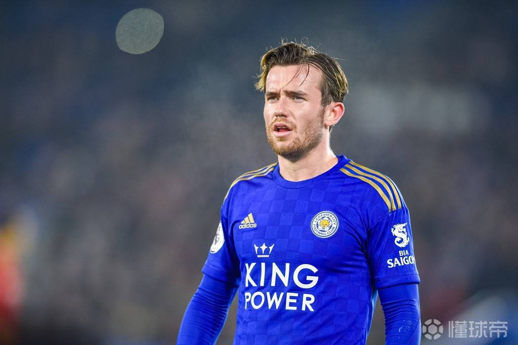 英格兰首发右后卫,右后卫最佳人员现役