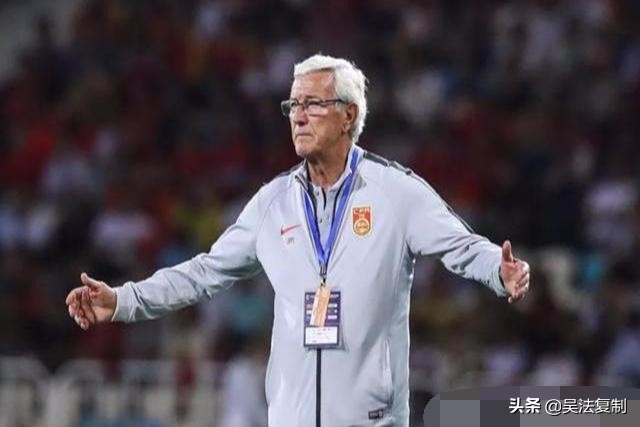 中国男足两球落后逆转取胜,中国男足乌龙视频