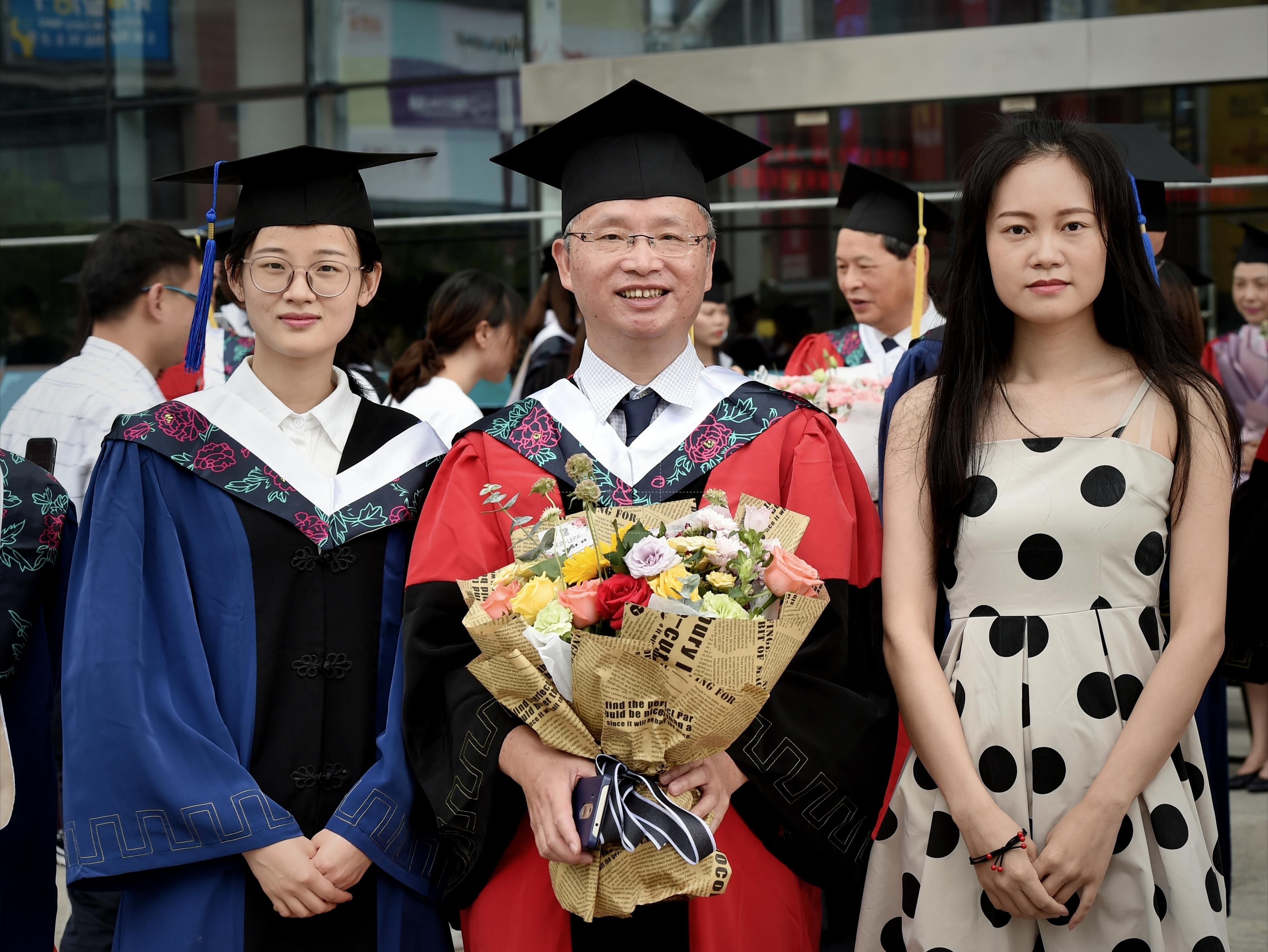 泉州好医生第051篇丨黄方：从医37年，从不开大处方的耳鼻喉专家