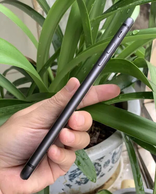 几年前买iphone8,二年前iphone8plus值多少钱