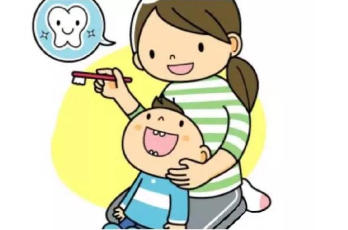 宝宝长牙的征兆和后期牙齿护理,宝宝牙齿长牙的正确顺序