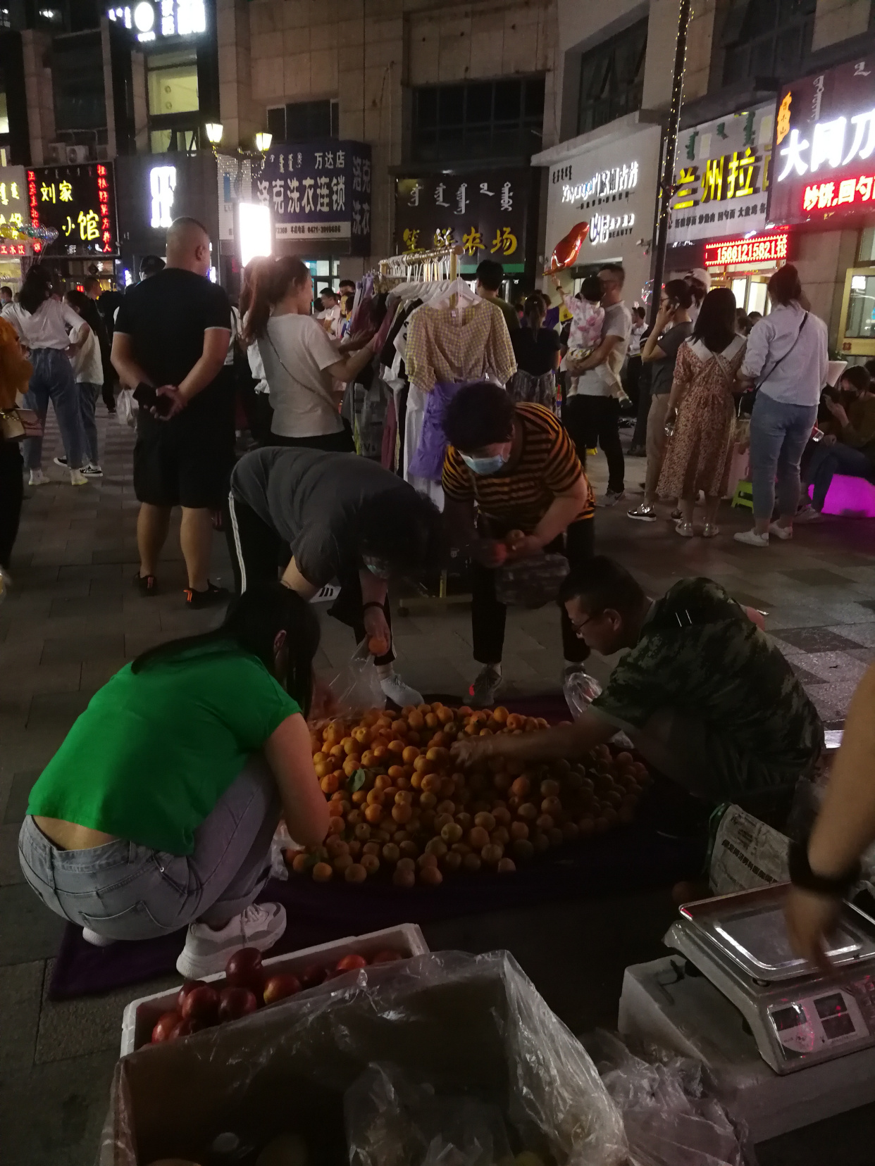 呼和浩特摆摊适合摆什么,呼和浩特哪能免费摆摊