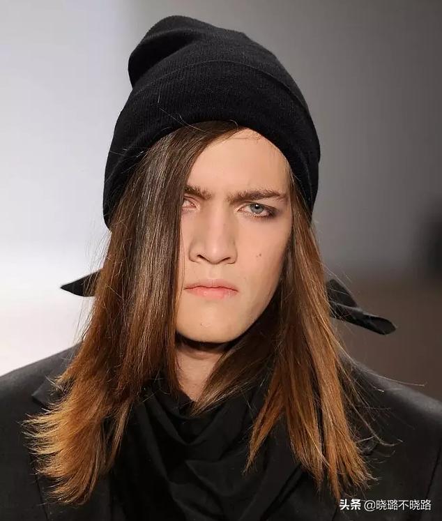 30-35岁大脸男士最佳发型怎么打理,邋遢的发型