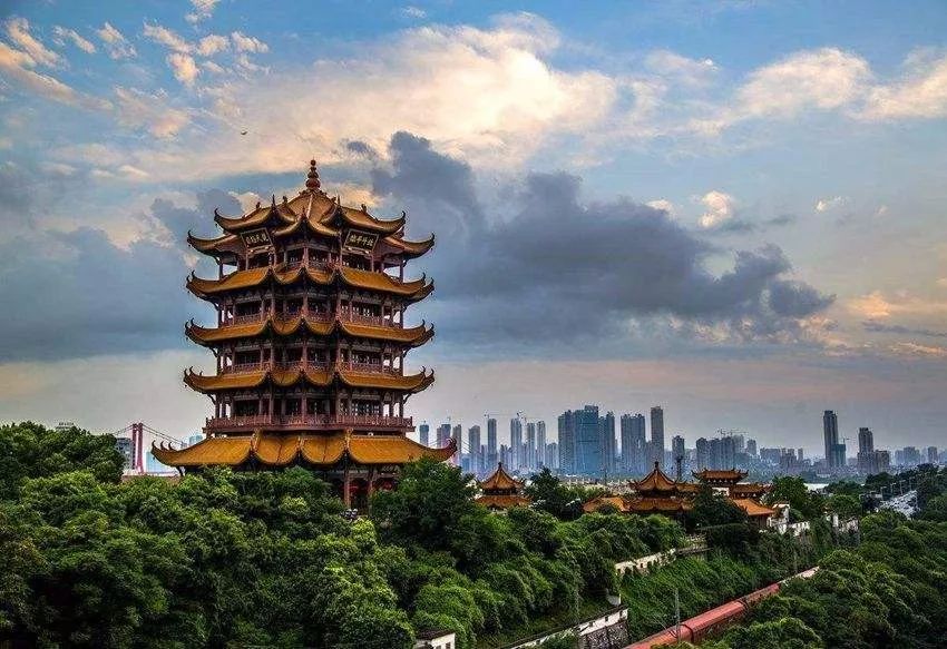 鲁、豫、湘、鄂、粤、蜀6省公务员工资大揭秘