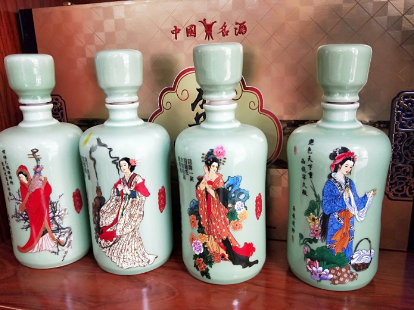 喝酱香型白酒的四大好处,喝酱香型白酒竟然还有这些好处