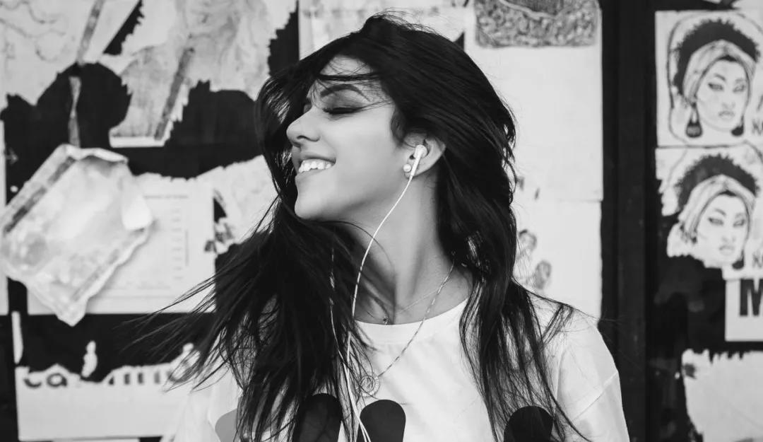 腾讯应用宝，越过山丘