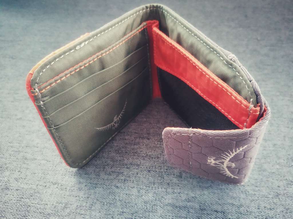 小包包里装些什么,小包包里适合放什么东西