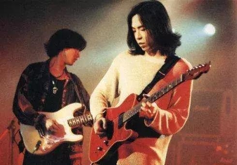 吉他手李延亮厉害还是黄贯中,黄贯中我是歌手殿堂级吉他手