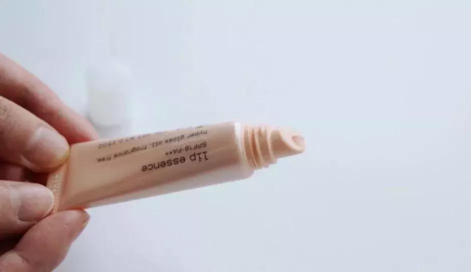 唇膏测评红黑榜唇炎,适合素颜的大牌口红唇膏推荐