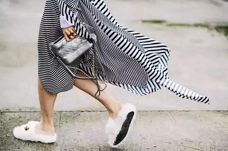 皮质好一点的轻奢包包推荐,皮质最好的包包