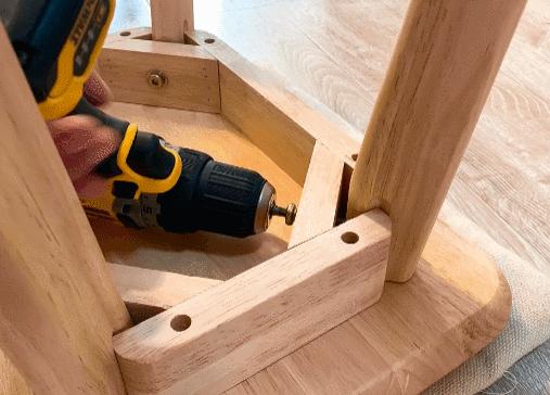 得伟电钻dcd701充满电要多久,得伟锂电钻测评