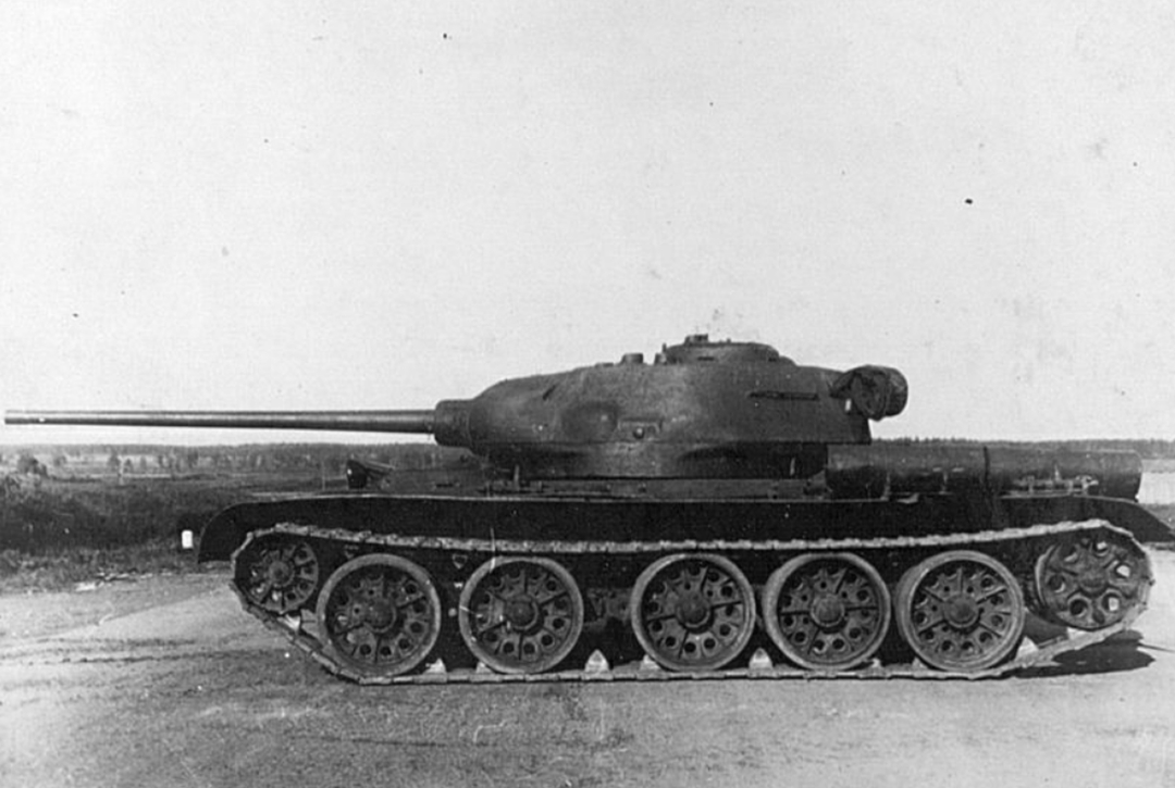 经济实惠的T34坦克，为什么反而成了战场上不经济，不实惠的坦克