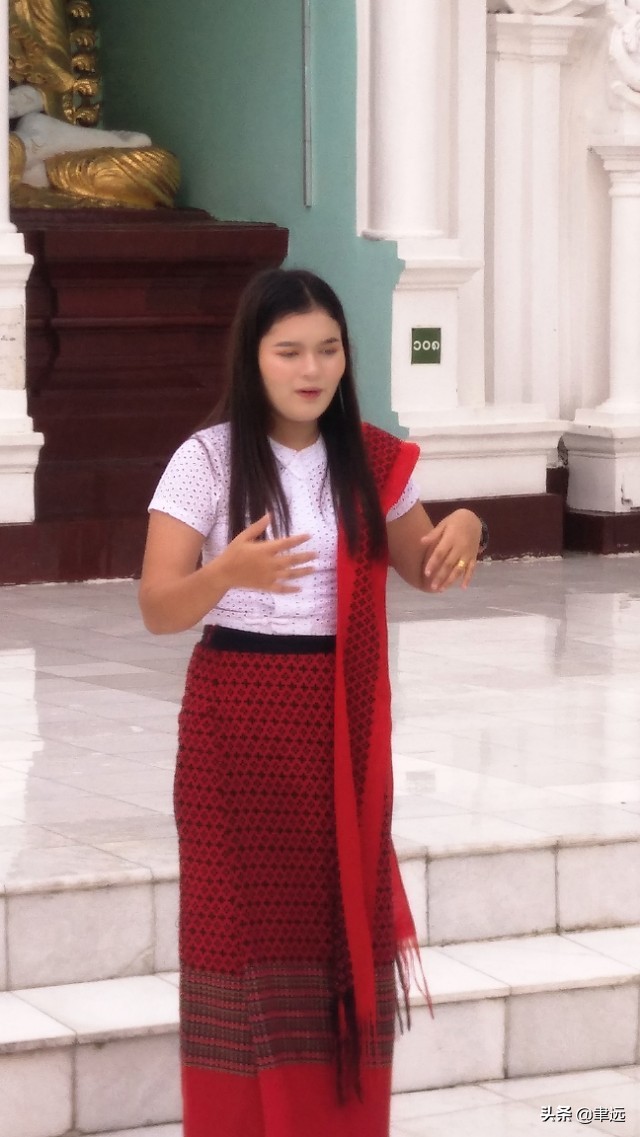 缅甸仰光大金塔全景图,仰光大金塔和勐焕大金塔全景