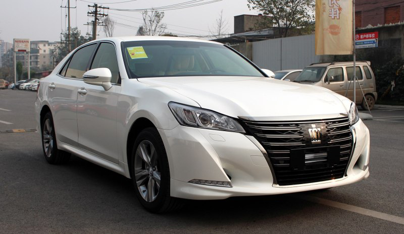 丰田召回112万辆汽车车主怎么办,丰田皇冠召回后保险杠