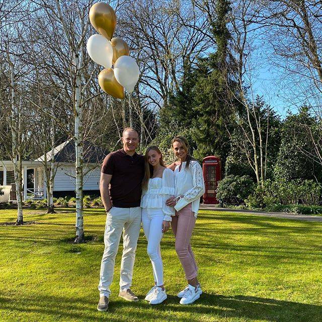 足球球员雷吉隆,雷吉隆上场