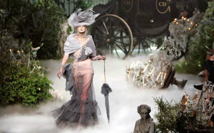 logo有点像香奈儿的牌子是哪些,香奈儿经典logo包