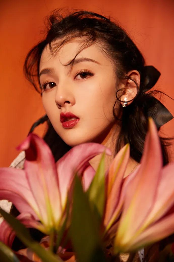 塌鼻梁低三根如何变成高鼻梁,鼻梁低怎么弄才好看