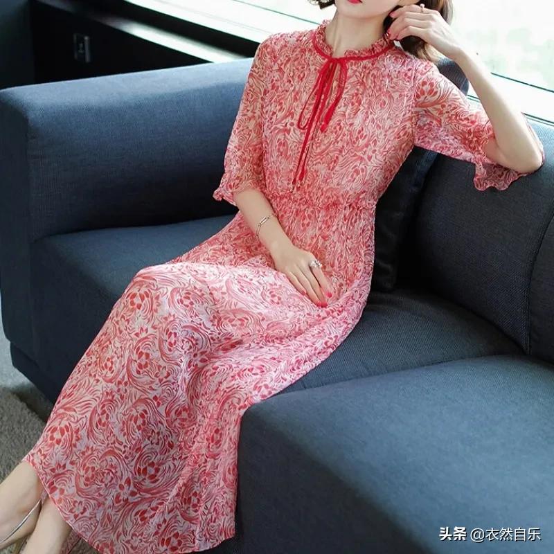 2020年流行的碎花裙子半身裙,今年最流行的雪纺裙碎花