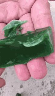 碧玉中顶级颜色是菠菜绿吗,顶级菠菜绿碧玉扳指