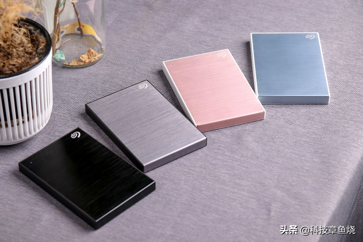 专业黑客都直呼无力的移动硬盘，还有什么理由不入手