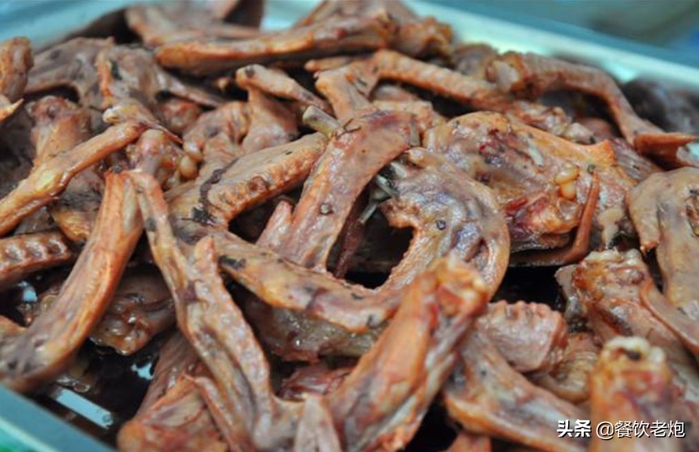 武汉久久精武鸭脖的做法视频,武汉精武久久鸭脖加盟多少钱