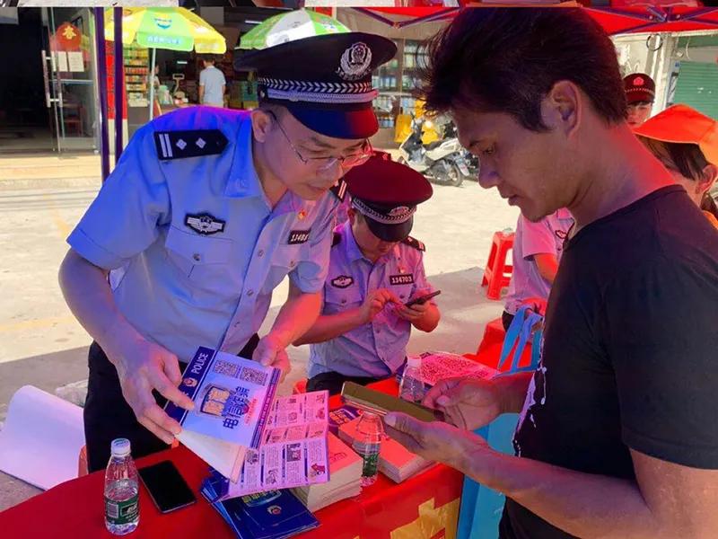 戳戳戳,这群人在惠东挨家挨户、街头摆摊,只为了……